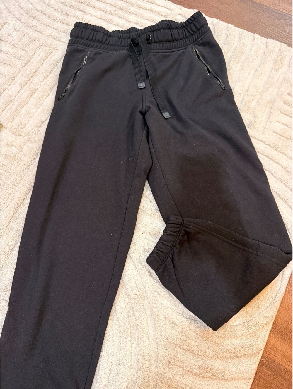 Athleta women’s Black Jogger Sweatpants with Zipper Pockets